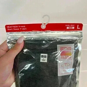 Heattech vneck short sleeve shirt